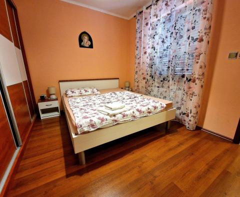 Prostorná nemovitost se 3 apartmány v Volosko, Opatija, 100 metrů od moře - pic 14