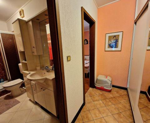 Przestronna nieruchomość z 3 apartamentami w Volosko, Opatija, 100 metrów od morza - pic 16