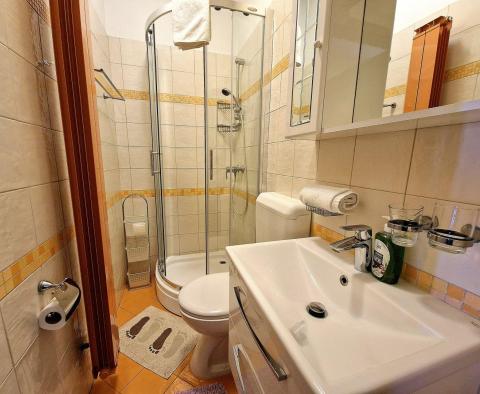 Prostorná nemovitost se 3 apartmány v Volosko, Opatija, 100 metrů od moře - pic 32