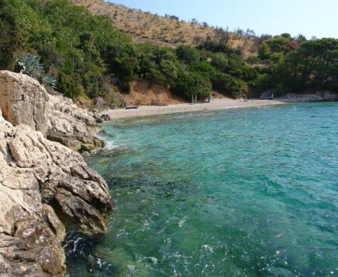 Extraordinary offer - agro land plot in Bol, Brac island - 1st row to the sea! - pic 3