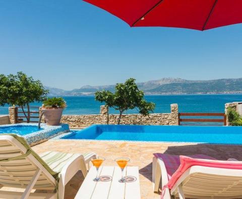 Villa in erster Meereslinie in Čiovo, Trogir - foto 4