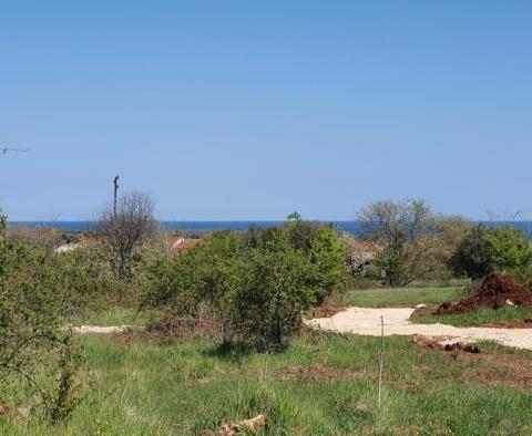 Building land with sea view in Porec area 900 meters from the sea - pic 3
