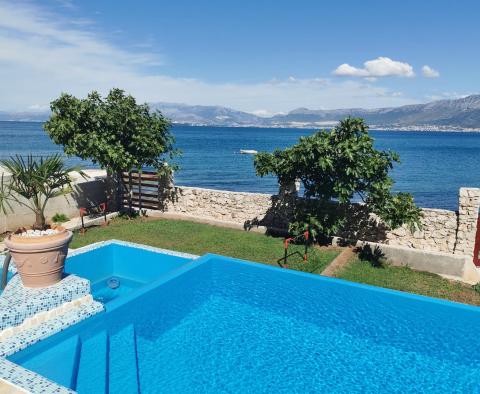 Villa in erster Meereslinie in Čiovo, Trogir - foto 37