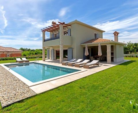 Villa de style méditerranéen avec piscine à Labin-Rabac, à vendre - pic 9