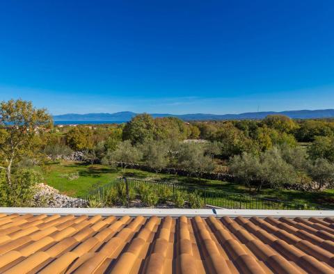 Luxury house with a panoramic view of the sea in Malinska - pic 3