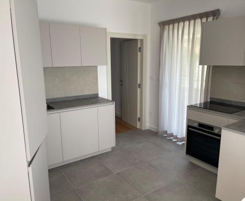 Három apartmanból álló villa Iciciben medencével - pic 6