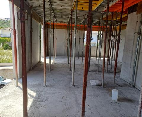 Neue Wohnung 150 m vom Meer entfernt auf Ciovo, Trogir - foto 13