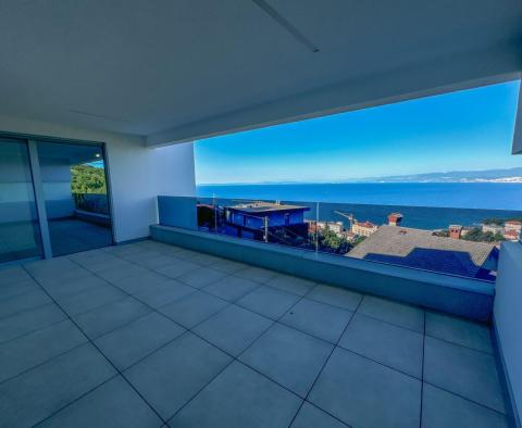 Apartments in a new building with a sea view, shared pool, garage in Opatija - pic 8