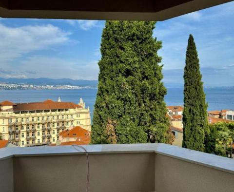 Penthouse luxueux au centre d'Opatija, emplacement privé et piscine sur le toit, à seulement 200 m de la mer - pic 27
