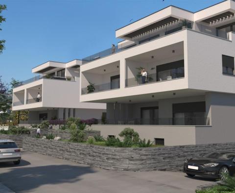 Prostorný nový byt se zahradou v Kašteli - pic 3