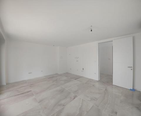 Nouveaux appartements de luxe dans la ville de Krk  - pic 10