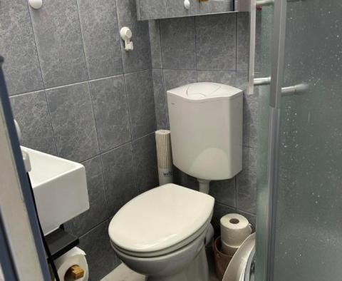 Piękna nieruchomość turystyczna na Ciovo z 7 apartamentami - pic 39