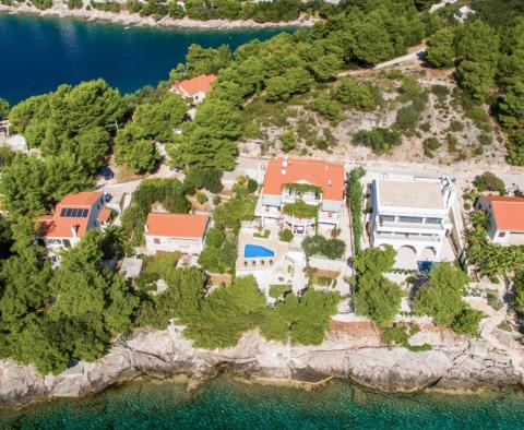 Gebäude mit 6 Wohnungen in erster Meereslinie auf der Insel Brac - foto 54