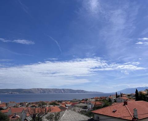 Dům se třemi apartmány v Novi Vinodolski s výhledem na moře, 600 metrů od moře - pic 2