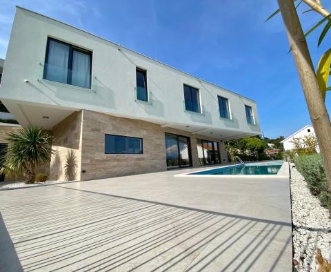 Wonderful modern 2d line villa on Ciovo peninsula - pic 21