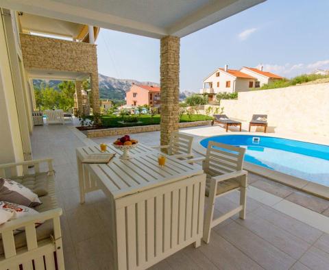 Discounted! Beautiful semi-detached house with partial sea view in a fantastic location in Baska, Krk - pic 19