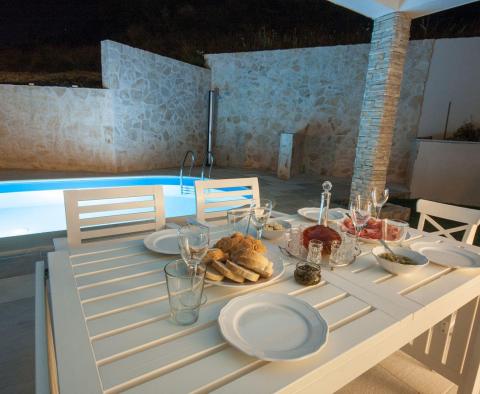 Discounted! Beautiful semi-detached house with partial sea view in a fantastic location in Baska, Krk - pic 24