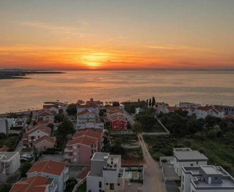 Villa neuve de toutes les composantes 5*****, à 150m de la mer - pic 7