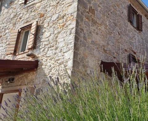 Charming stone villa with pool on the first row to the sea in Zadar area - pic 23