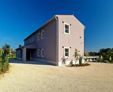 Beeindruckende Villa umgeben von Grün in Svetvincenat - foto 38