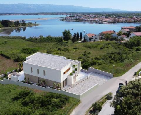 Élégante villa de luxe en construction dans la région de Zadar à seulement 100 mètres de la mer - pic 11