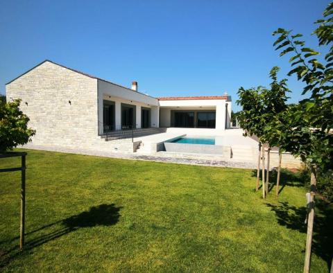 Villa moderne de plain-pied en pleine nature à Rovinj - pic 32