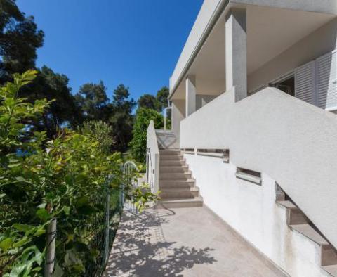 Apart-Haus mit Swimmingpool und 6 Apartments in erster Meereslinie auf Mali Losinj - foto 32