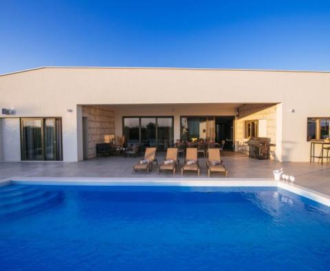 Champaigne sparkling luxury holiday villa in Zadar area, on 3030 sq.m. of land! - pic 39