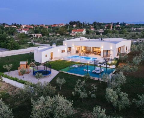 Champaigne sparkling luxury holiday villa in Zadar area, on 3030 sq.m. of land! - pic 4