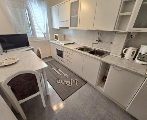 Apartamentowiec wśród zieleni w Zaostrogu - pic 11