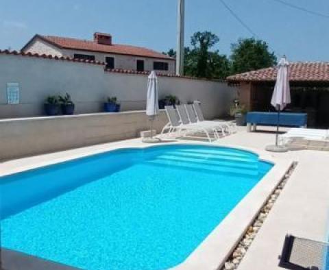 Villa with swimming pool for sale in Žbandaj, Poreč - pic 2