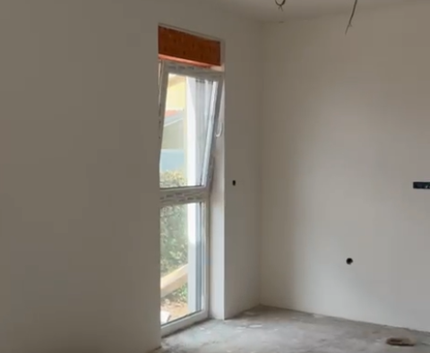 Nová rezidence šesti luxusních apartmánů v oblasti Matulji s výhledem na moře, fantastická poloha pouhých 150 metrů od moře! - pic 20