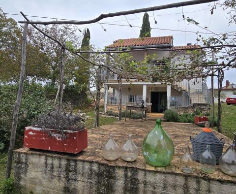 Deux maisons à Oprtalj, à vendre - pic 2