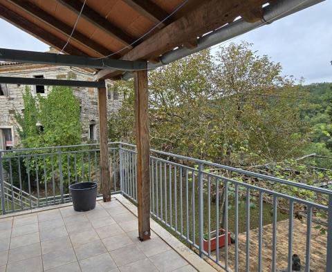 Deux maisons à Oprtalj, à vendre - pic 21