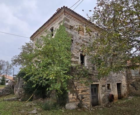 Deux maisons à Oprtalj, à vendre - pic 32