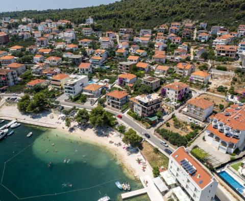 Wyjątkowy dom w pierwszej linii na Ciovo, Trogir na sprzedaż - pic 4