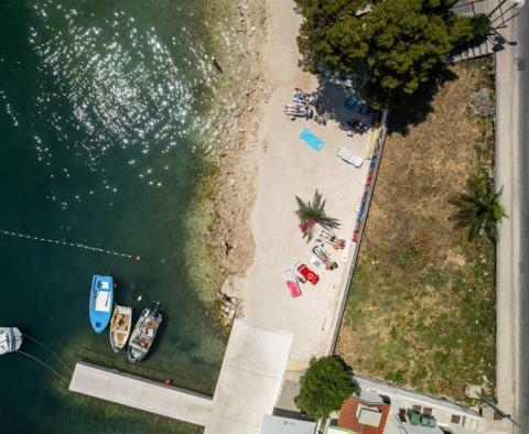 Jedinečný dům 1. linie na Čiovu, Trogir na prodej 