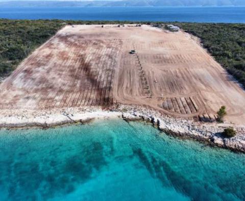 Nagy 1. vonalú birtok a Peljesac-félszigeten 