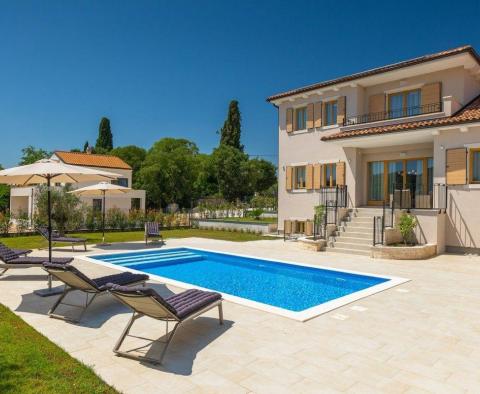 Villa familiale élégante à vendre dans la région de Rovinj - pic 3