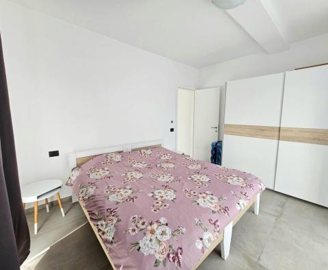 Appartement moderne avec 2 chambres dans un excellent emplacement sur Vidikovac, Pula - pic 9