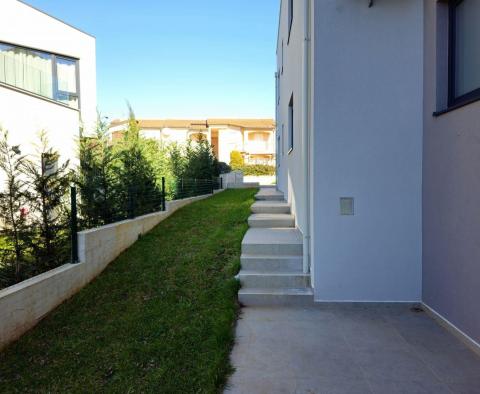 Appartement neuf au rez-de-chaussée avec 3 chambres à Porec, à vendre  - pic 32