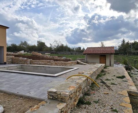 Svetvincenaton, 1 ha-os telken bájos új építésű villa medencével eladó - pic 36