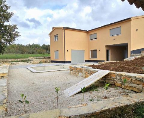 Newly built villa in a secluded area in Svetvincenat 