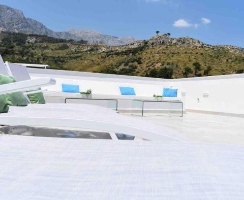 Luxuriöse 4****-Villa direkt am Wasser an der Makarska Riviera, zu verkaufen - foto 16