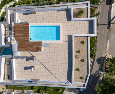 Penthouse in einem Neubau mit Pool auf dem Dach oberhalb des Zentrums von Opatija, idyllische Umgebung, zu verkaufen - foto 16