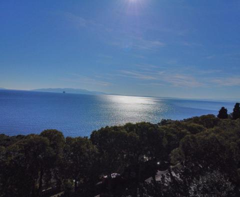 Zwei Baugrundstücke für zwei Gebäude 90 m vom Meer entfernt mit Panoramablick auf das Meer in Costabella, Bivio - foto 4