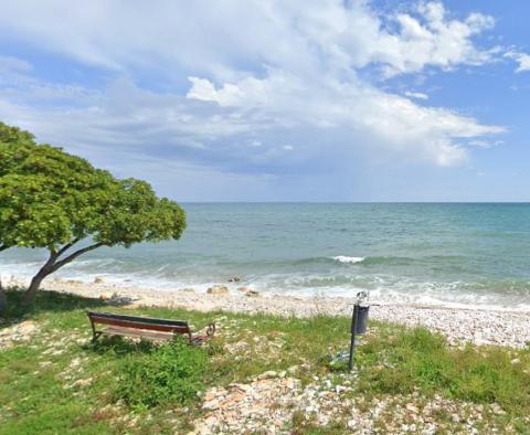 1ère rangée de la mer! Maison à Umag, à vendre! - pic 2