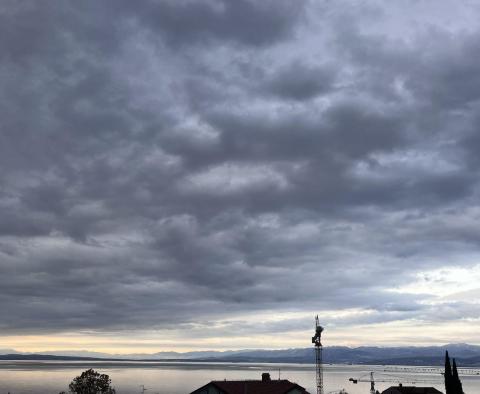 Mezonetový byt v Ičići s garáží, třemi lodžiemi a výhledem na moře, na prodej - pic 2