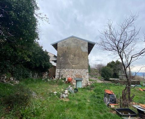 Freistehende alte italienische Villa aus dem Jahr 1912 mit Meerblick und 2.383 m2 Garten in Rijeka, zu verkaufen - foto 49