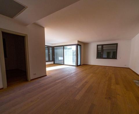 Apartment in a new building with a beautiful view, 200 meters from the sea in the center of Opatija, for sale - pic 11